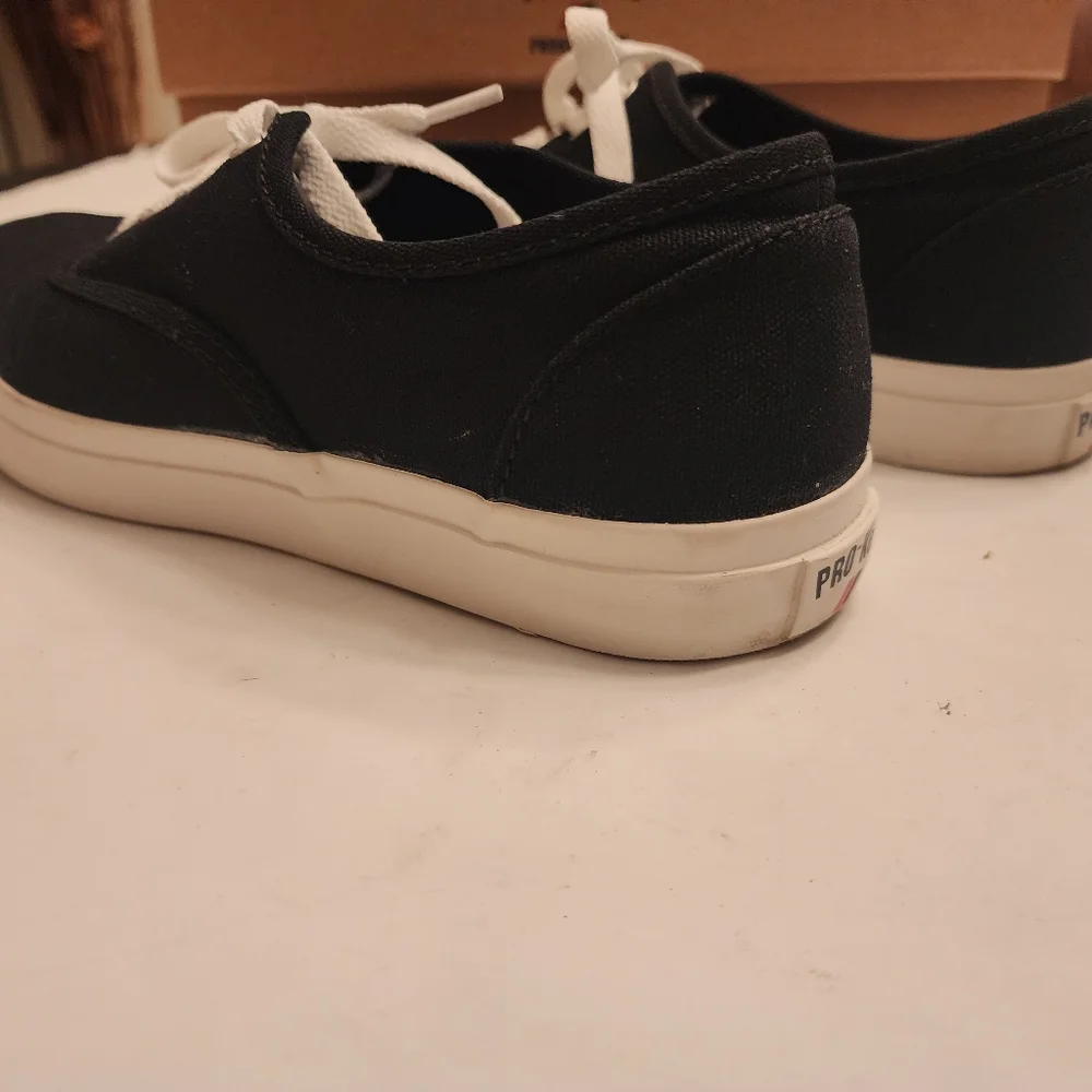 Pro Keds - Picture 2 of 10